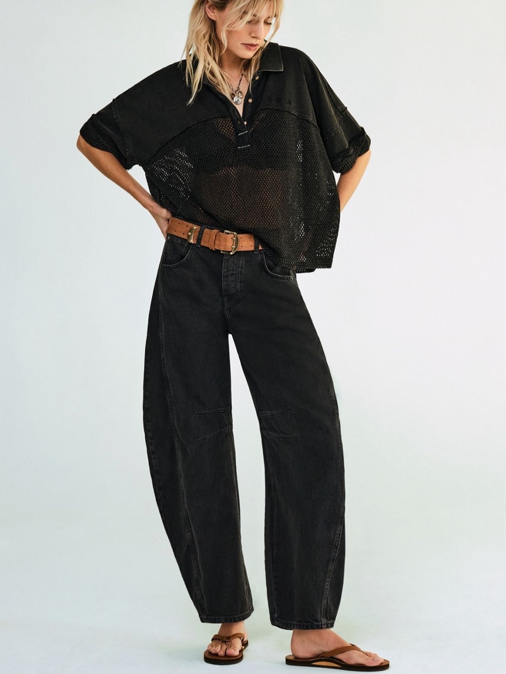 We The Free Lucky You Mid-Rise Black Barrel Jeans - Picture 4 of 5